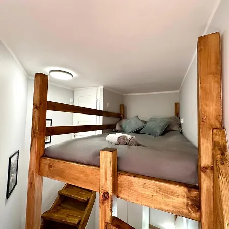Mmrent Valley Homestay